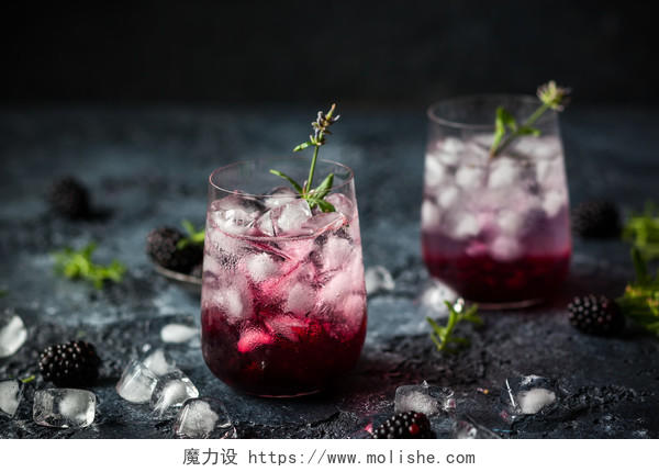 餐饮饮品清新黑莓蓝莓柠檬茶柠檬水背景